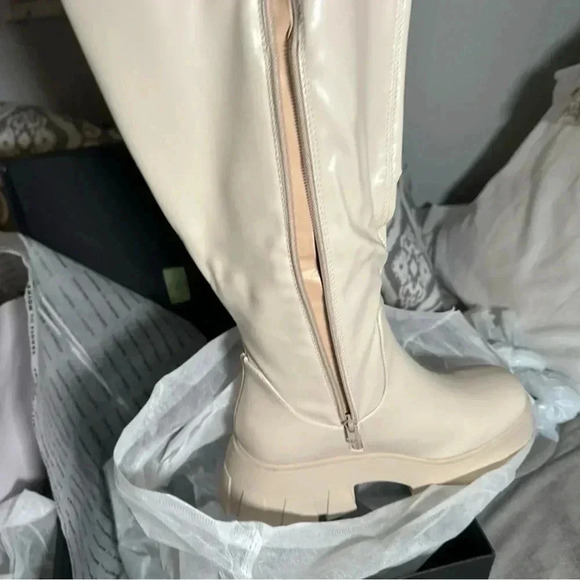 Fashion to figure women’s over the knee boots cream color size 9W nib - Picture 4 of 14